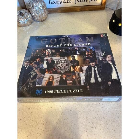Gotham Cast 1000 Piece Puzzle Dc-comics Puzzles-games - Picture 1 of 1
